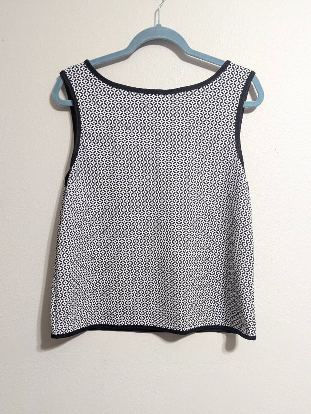 Max Studio London Tank Top Size Large